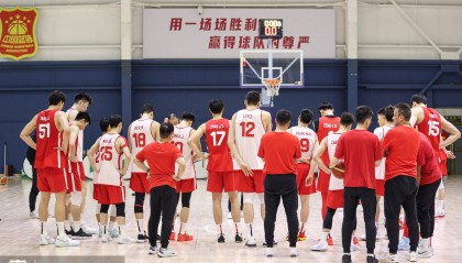 中国VS日本12人大名单:周琦赵睿领衔 杜润旺入选