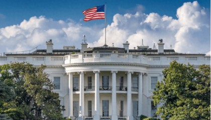 中方拦截成功!拜登万没料到,外媒一语道破:美军工遭灭顶之灾