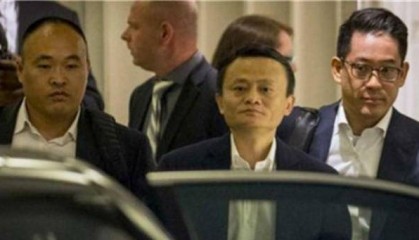 马云保镖曾舍命挡子弹,年入百万买房买车,马云卸任后过得咋样?