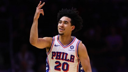 NBA官方新秀榜:魔仙哥居首 湖人神射杀进前三