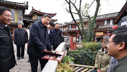 习近平考察丽江古城:文旅产业要走一条持续、健康的发展之路