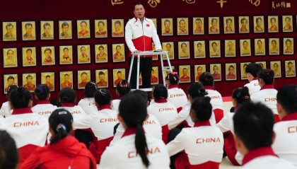 中国体操队力争洛杉矶奥运会“夺得稳定的金牌”