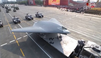 攻击-21正式登场:076与福建舰联手,开启电磁弹射无人机时代