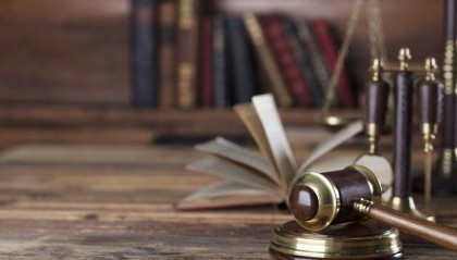 六旬男子给00后情人转款80余万元,妻子起诉归还 法院判决:赠与无效,返还!