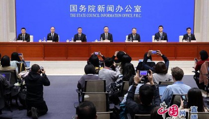 财政部:对我国居民使用个人消费贷款进行的重点领域消费给予一定贴息支持