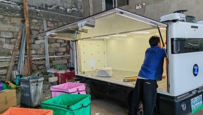 无人快递车的首个“双十一”:一天拉2000多件,快递小哥效率翻倍收入增长
