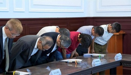 逼学生“抽血换学分”,台师大鞠躬道歉