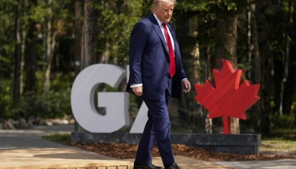 特朗普:俄罗斯应回到G8,中国也可加入