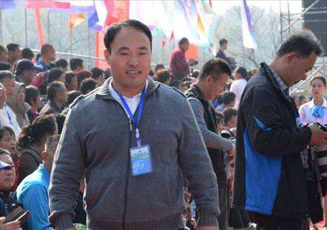 马云保镖曾舍命挡子弹，年入百万买房买车，马云卸任后过得咋样？