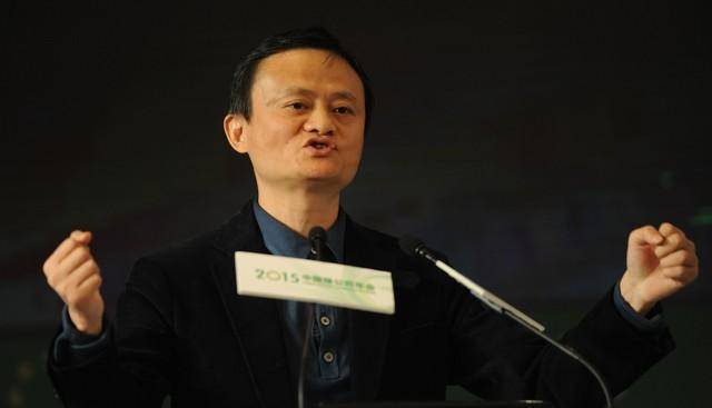如何看待马云的退场？