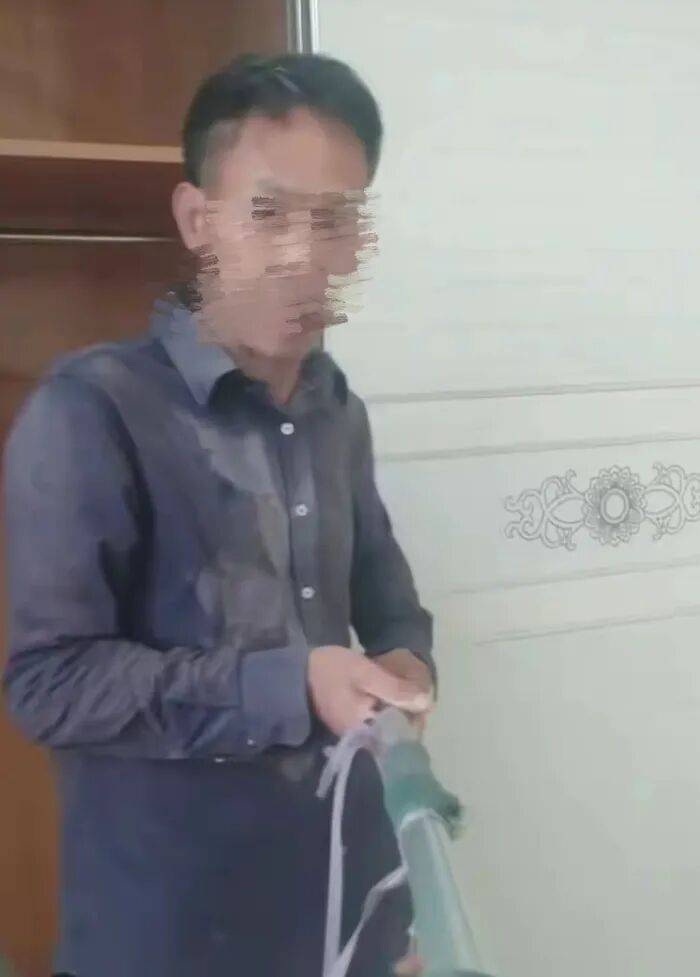 湖南一男子被蛇咬拒绝治疗后失联遭质疑炒作,当地最新回应:人体检过“身体没问题”,警方尚在调查中