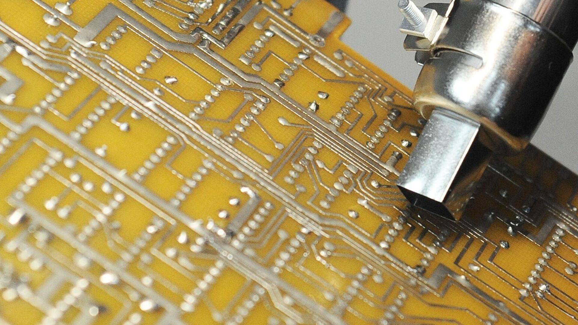 中美谈妥之后，安世中国准备B计划：断供属实，荷兰安世目前欠10亿元货款！