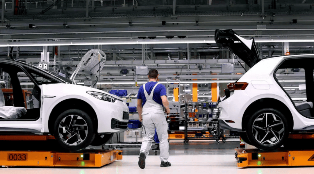 金灿荣：荷兰没有服软迹象，中国要打到完全胜利！