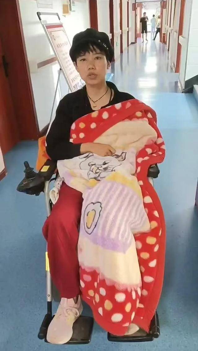 女子熟睡中被丈夫掐脖子，终生残疾