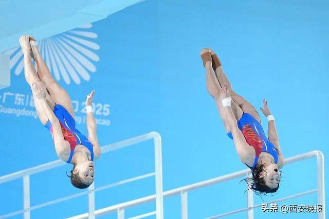 陈芋汐掌敏洁获全运会女双10米台冠军;全红婵带伤出战获第五,此前教练说她每天都疼得不得了